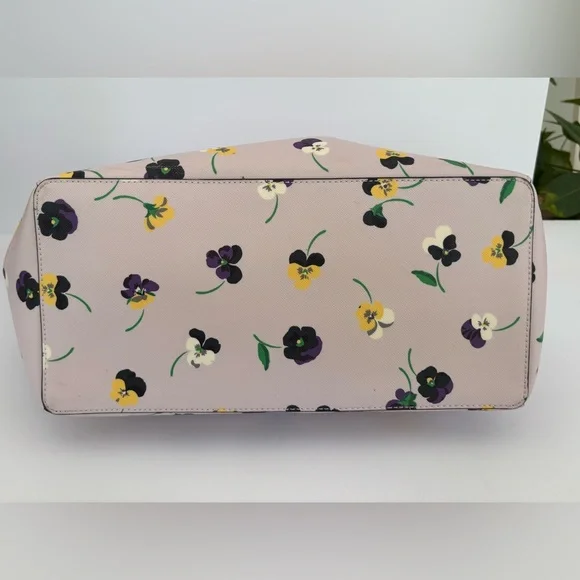 Kate Spade Dana Tote in Pansy Floral Print - Picture 4 of 7